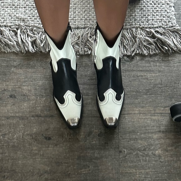 Zara Limited Edition Boots - Picture 4 of 7